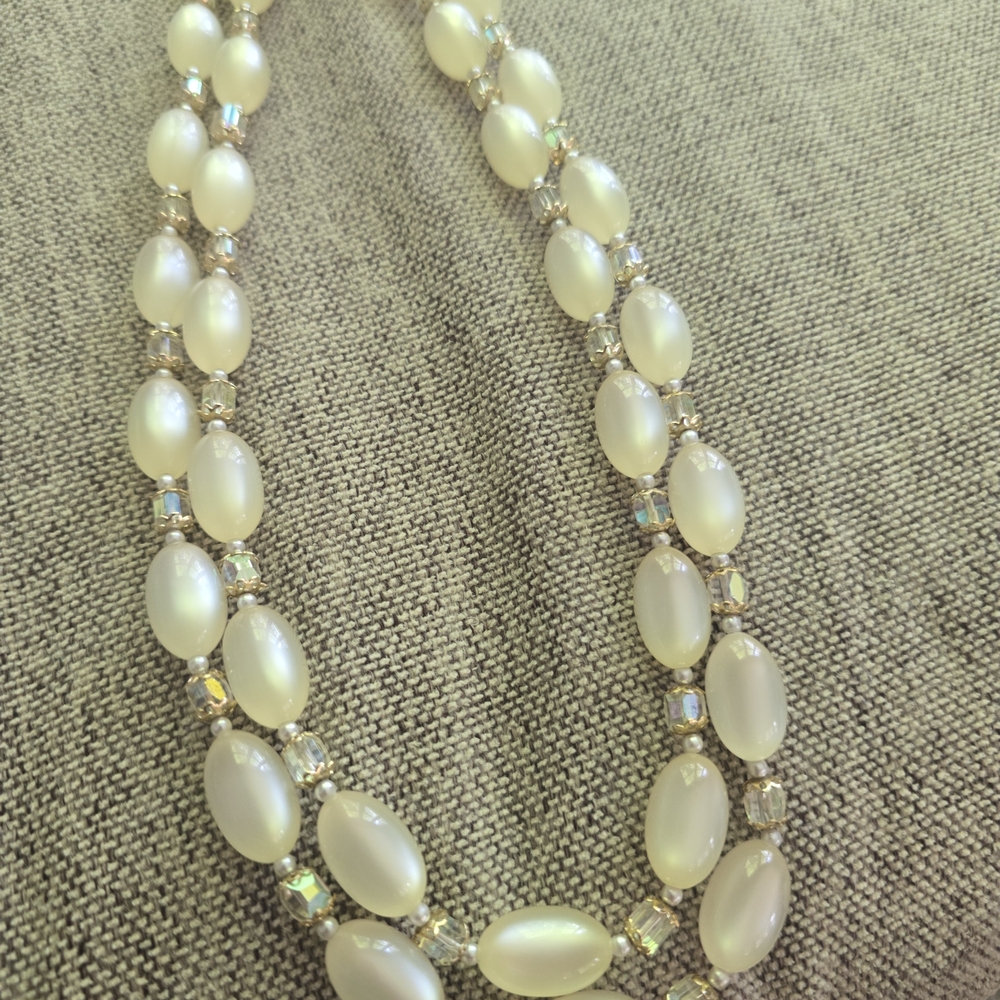 Elegant Pearl Necklace
